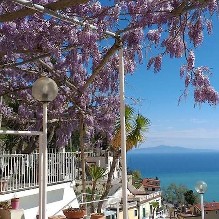 Bed and Breakfast Le Terrazze Di Cristina Vietri Exterior foto